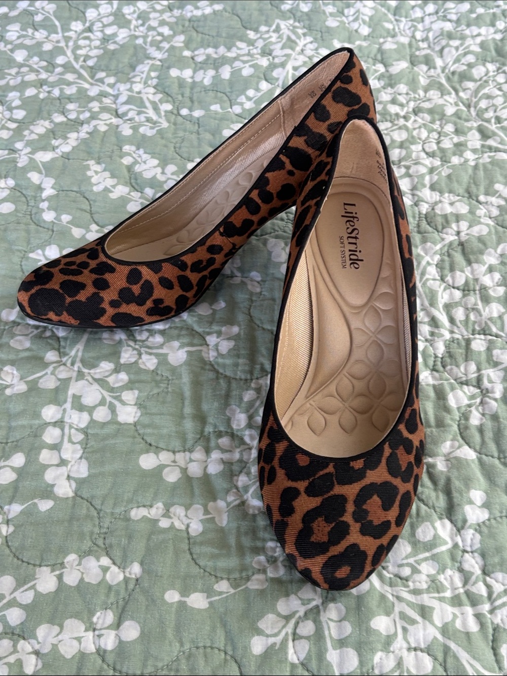 Life Stride Parigi Plus Leopard-Print Round Toe Pump